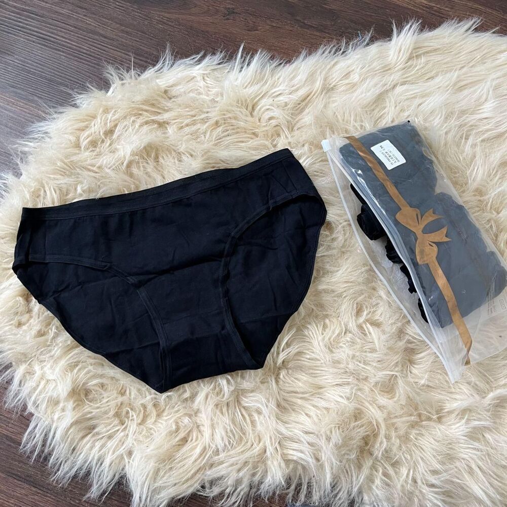 NWT 7 Pairs of Seamless Black Cotton Panties M Simiya